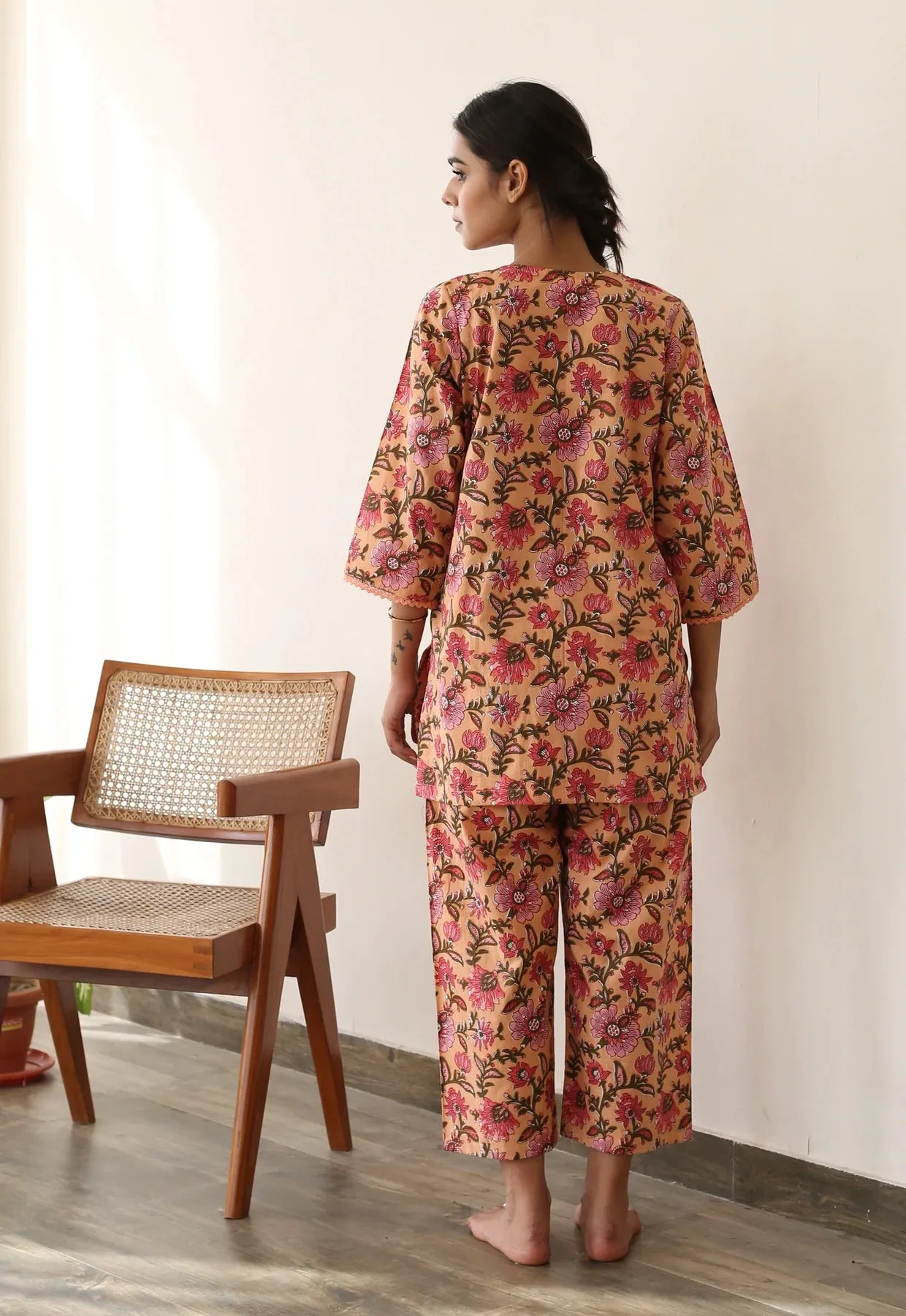 Cotton Peach Floral Print Kurta Pant Set