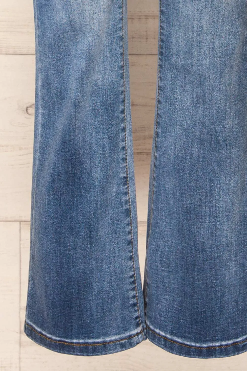 Eggjestolen | High-Waisted Flared Leg Jeans