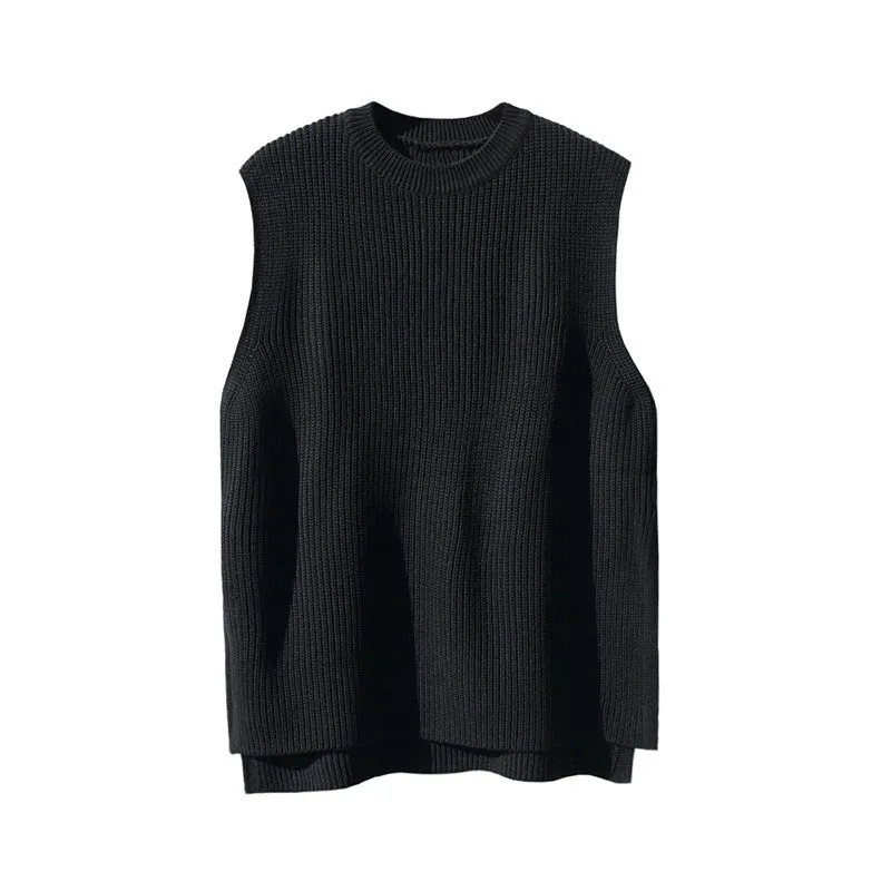 KNITTED V-CUT VEST