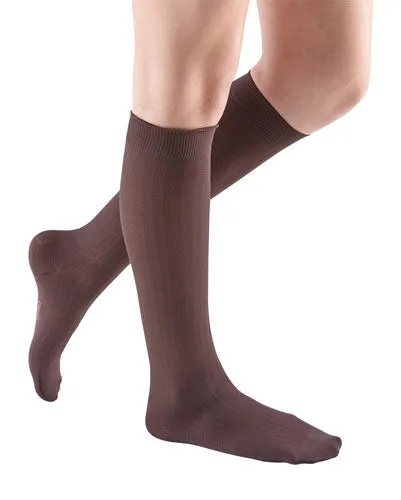 Mediven Comfort Vitality, 30-40 mmHg, Knee High, Closed Toe