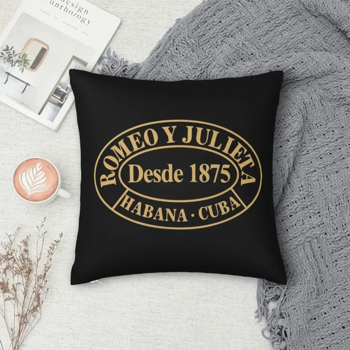 Romeo and Julieta Habana Cuba Cigar Style Pillowcases  Poliester