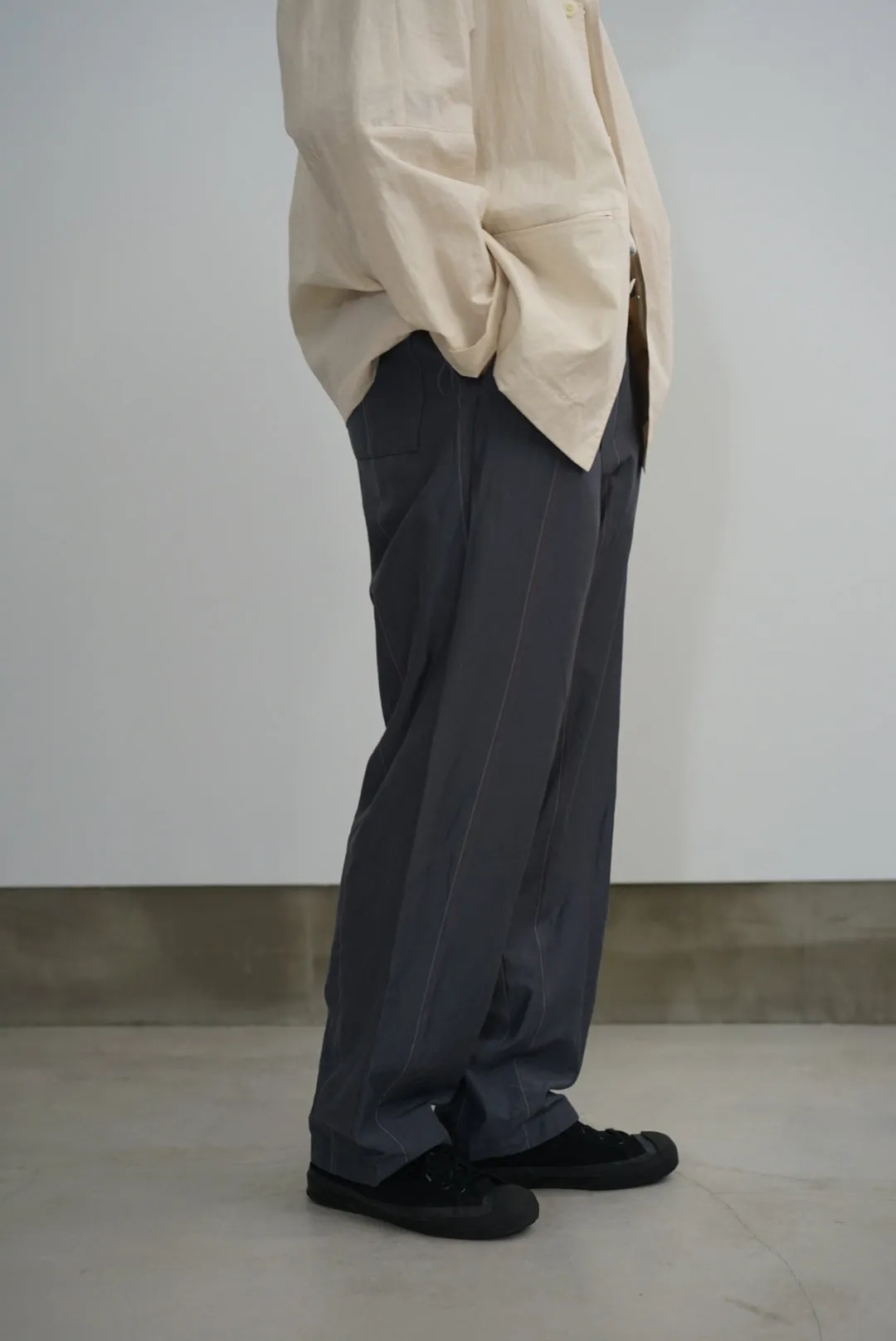 STILL BY HAND / PT06221
