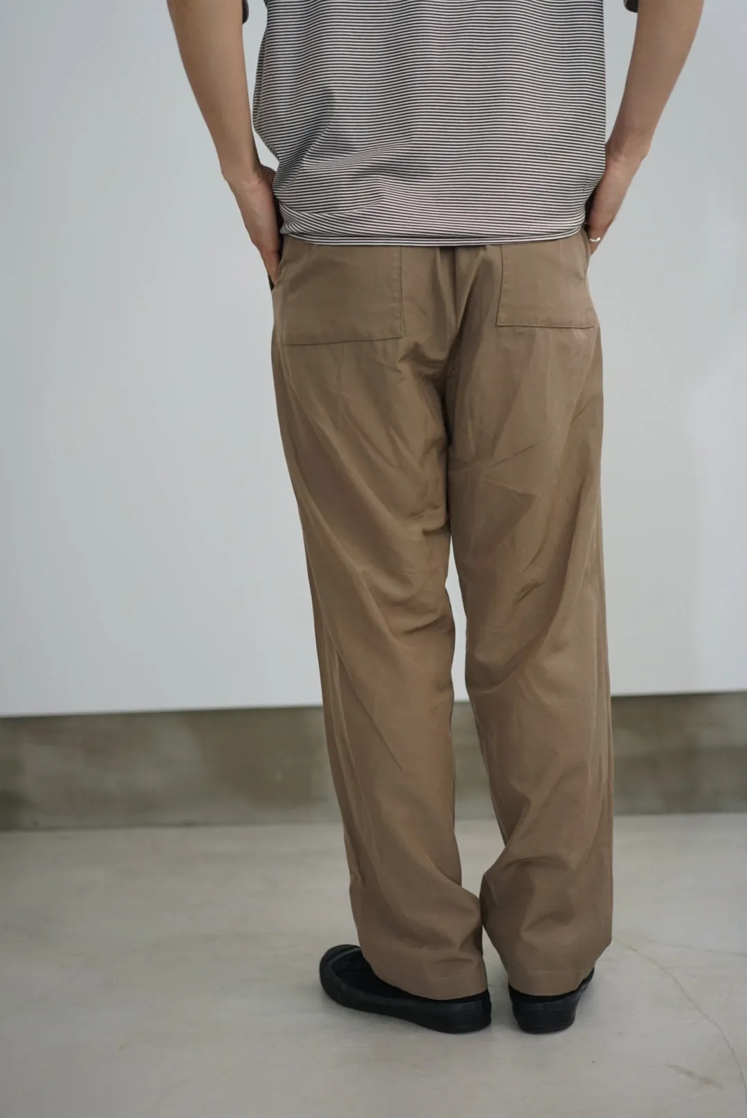 STILL BY HAND / PT06221