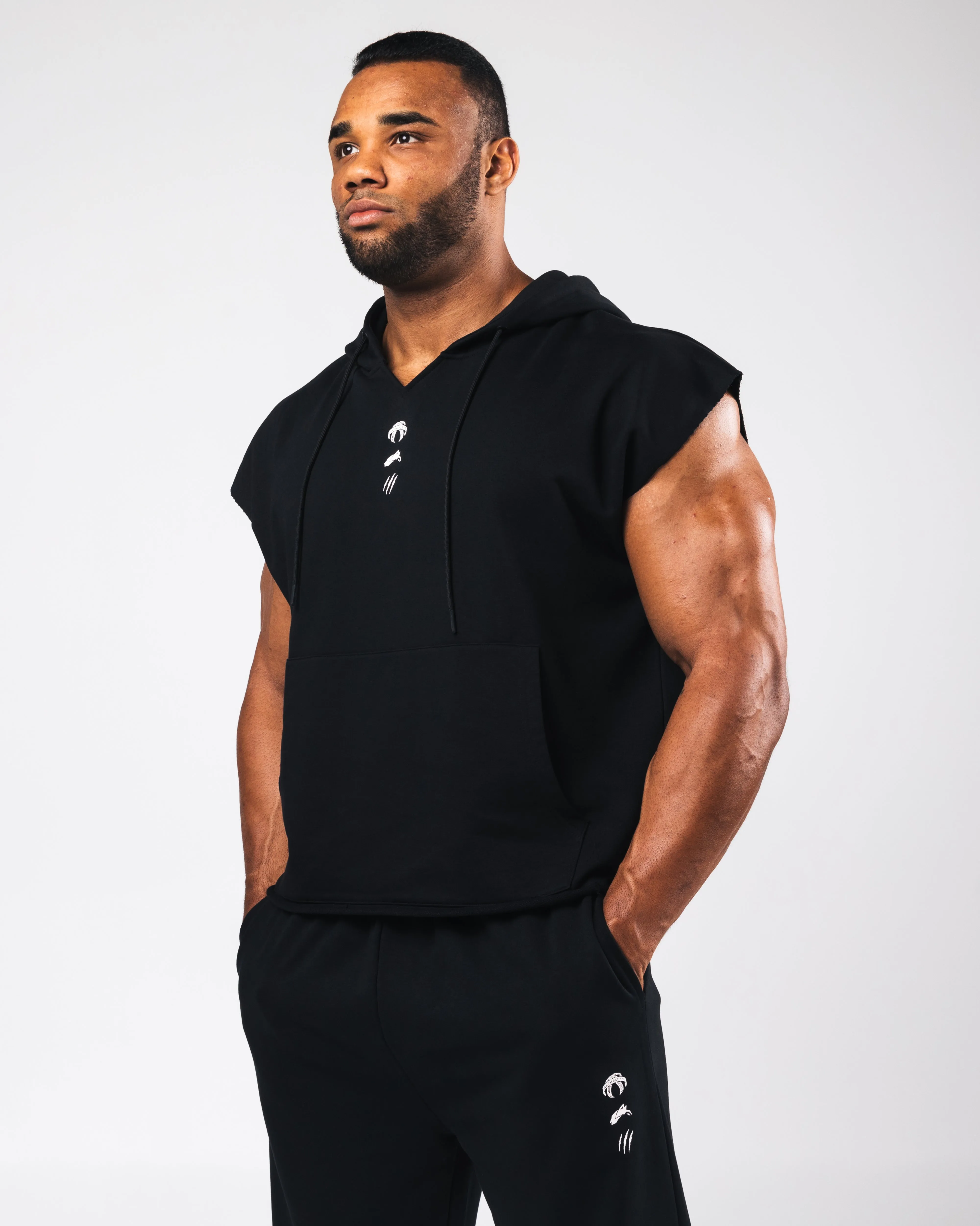 Three Pillar Capped Hoodie - Black